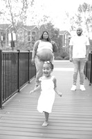 Farele's Maternity Portraits (B&W)