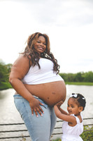 Farele's Maternity Portraits (Matte)