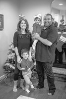 Tinsley Family Christmas Portraits 2023 (B&W)