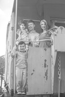 Hocutt Family Portraits 2024 (B&W)